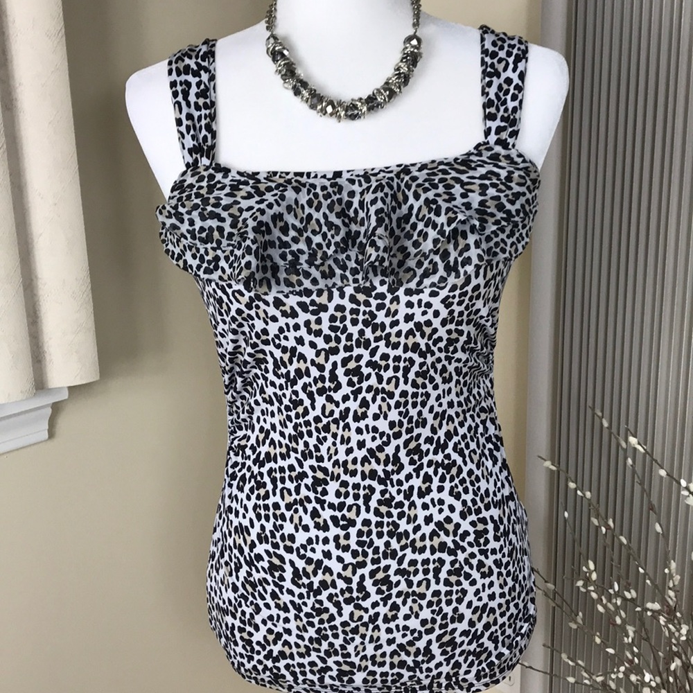 🖤🎊🖤White House Black Market top